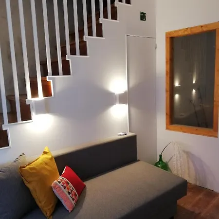 Charming Small Loft In Alfama Near Castelo S Jorge Apartment *